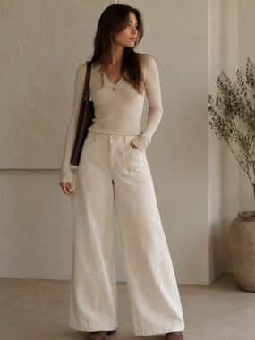 Max Studio Women's Cream Wide Leg Soft Velvet Feel Pants Size 8 - Big Pocket